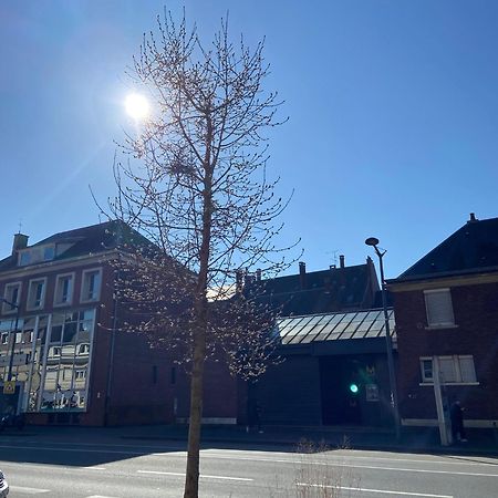 2 Chambres Hyper Centre Avec Place De Parking Et Wifi アミアン エクステリア 写真